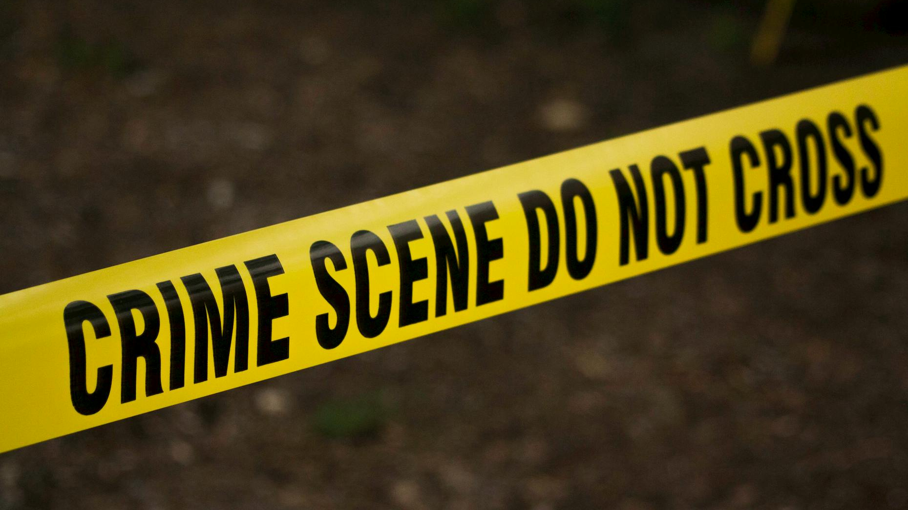 crime scene do not cross signage